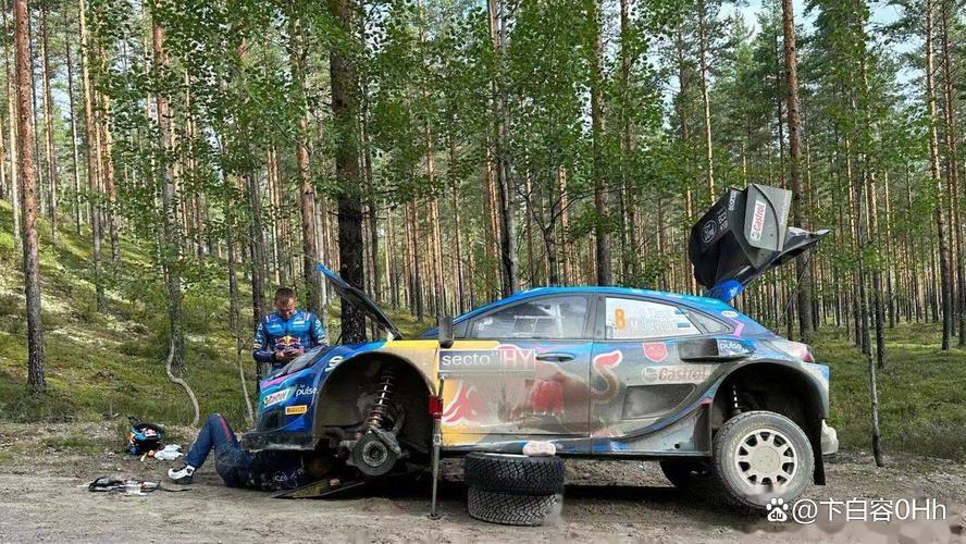 赛车选手赛后落泪,背后故事感人 赛车选手赛后落泪,背后故事感人