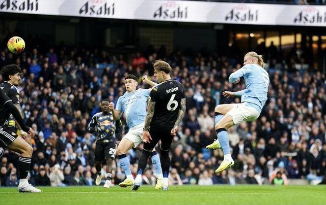 曼城绝杀西班牙,奥亚尔萨瓦尔扛起全队 曼城绝杀西班牙,奥亚尔萨瓦尔扛起全队